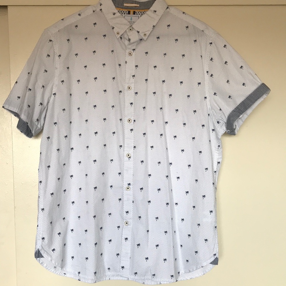 Button up short sleeve shirt